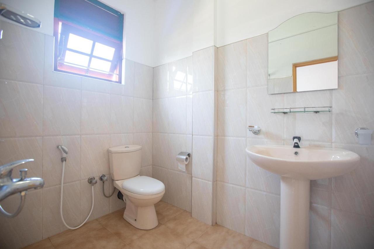 Rise - Bed & Breakfast Weligama Ngoại thất bức ảnh