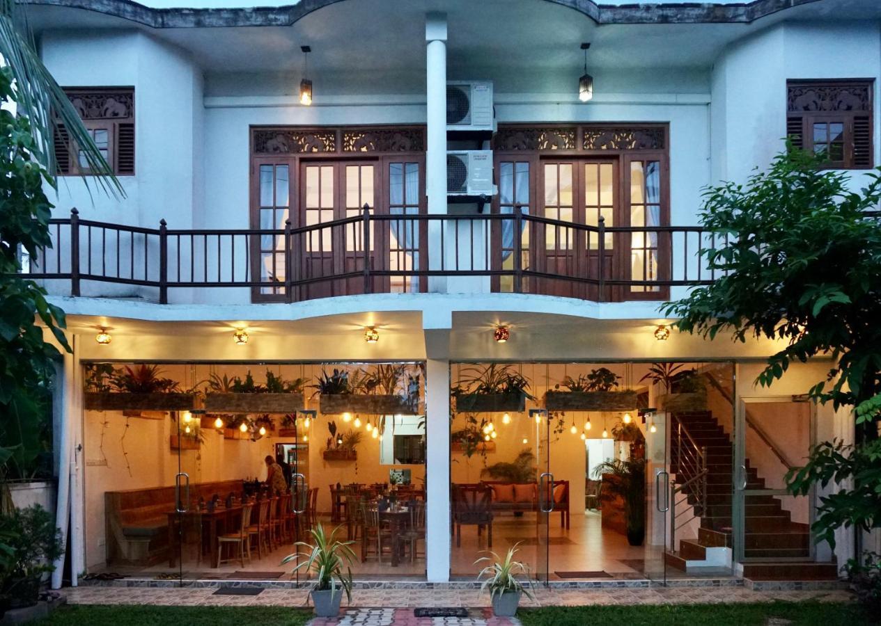Rise - Bed & Breakfast Weligama Ngoại thất bức ảnh
